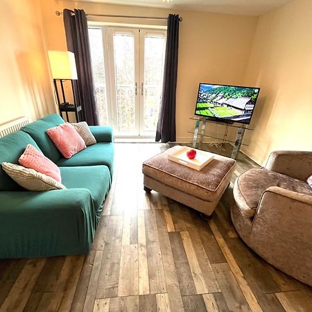 Spacious Two Bedrooms Apartment For Business And Holiday Portsmouth Eksteriør bilde