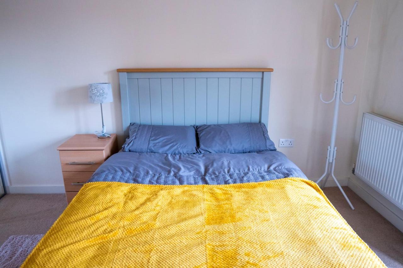 Spacious Two Bedrooms Apartment For Business And Holiday Portsmouth Eksteriør bilde