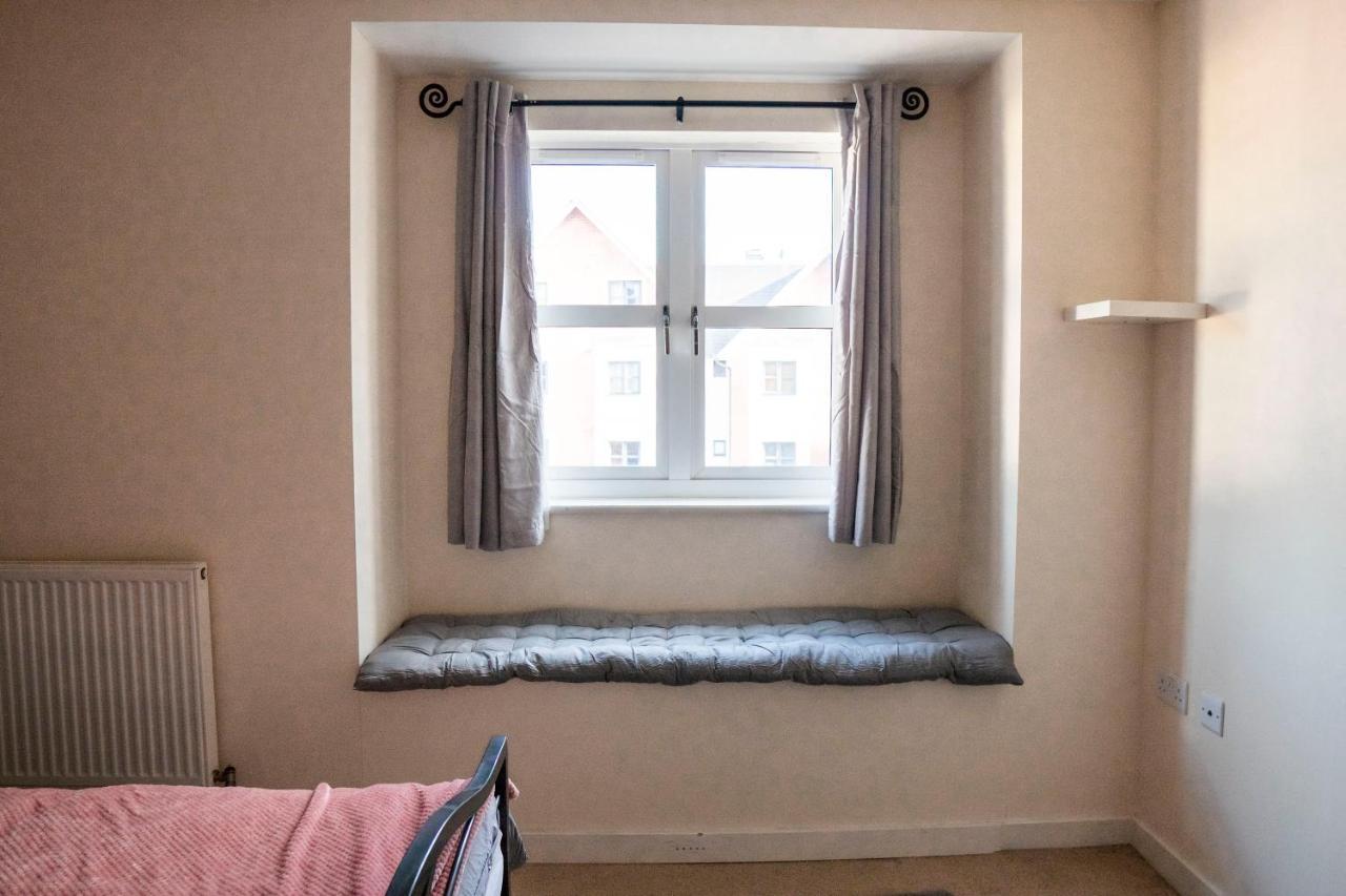 Spacious Two Bedrooms Apartment For Business And Holiday Portsmouth Eksteriør bilde