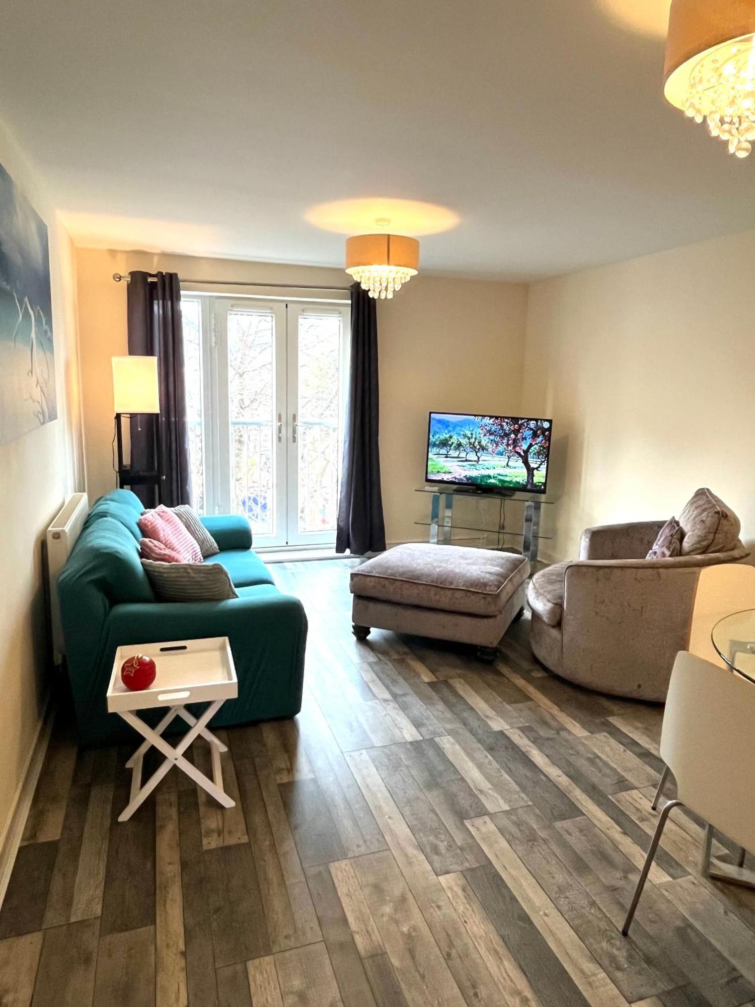 Spacious Two Bedrooms Apartment For Business And Holiday Portsmouth Eksteriør bilde