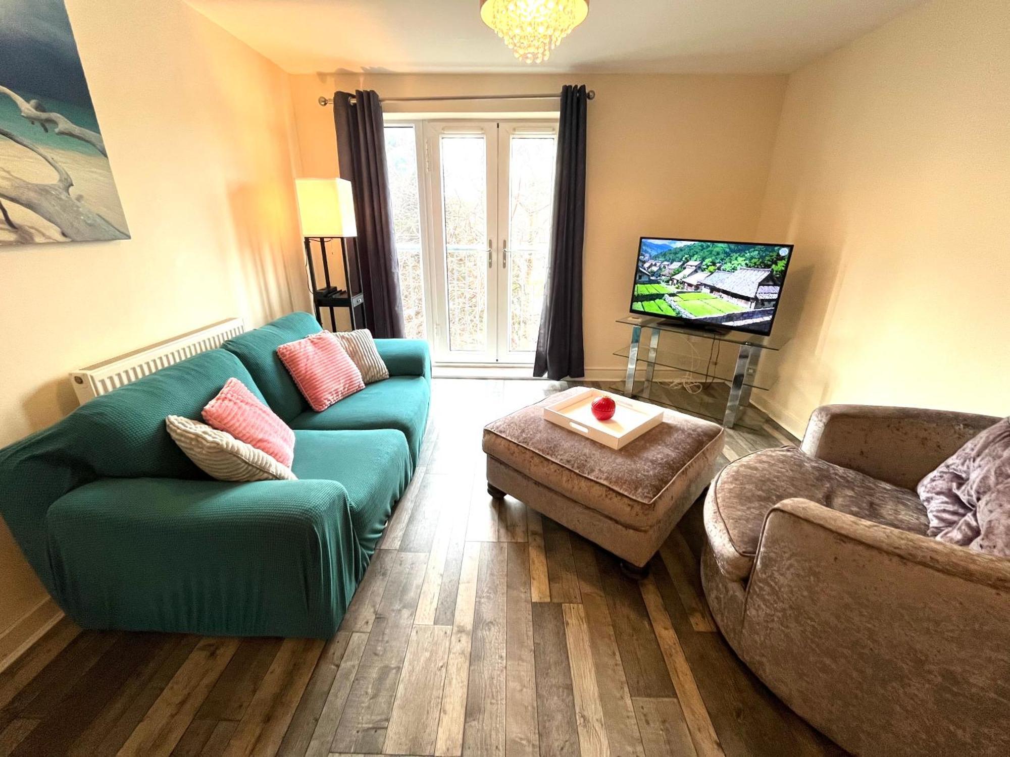 Spacious Two Bedrooms Apartment For Business And Holiday Portsmouth Eksteriør bilde